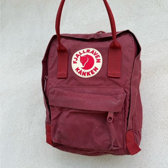 Kånken Mini Classic Backpack - Ox Red - Picture 4 of 11